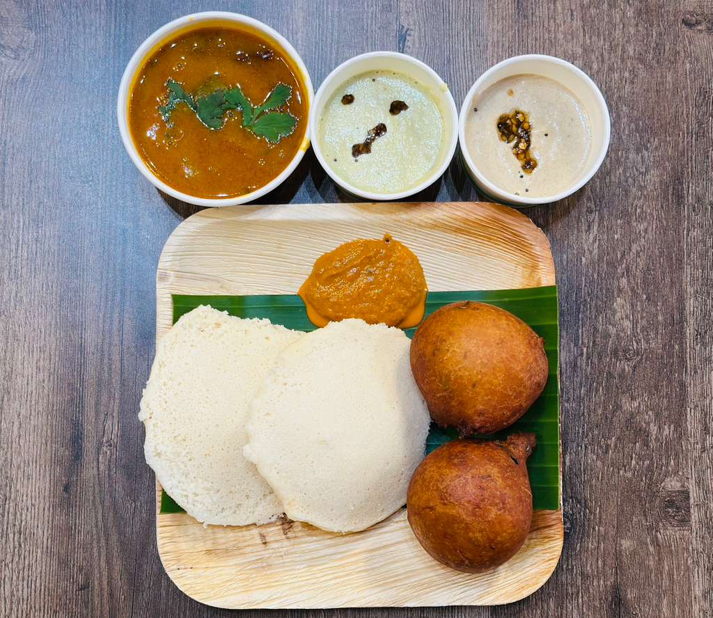 Idli(2)+ Mysore Bonda(2)